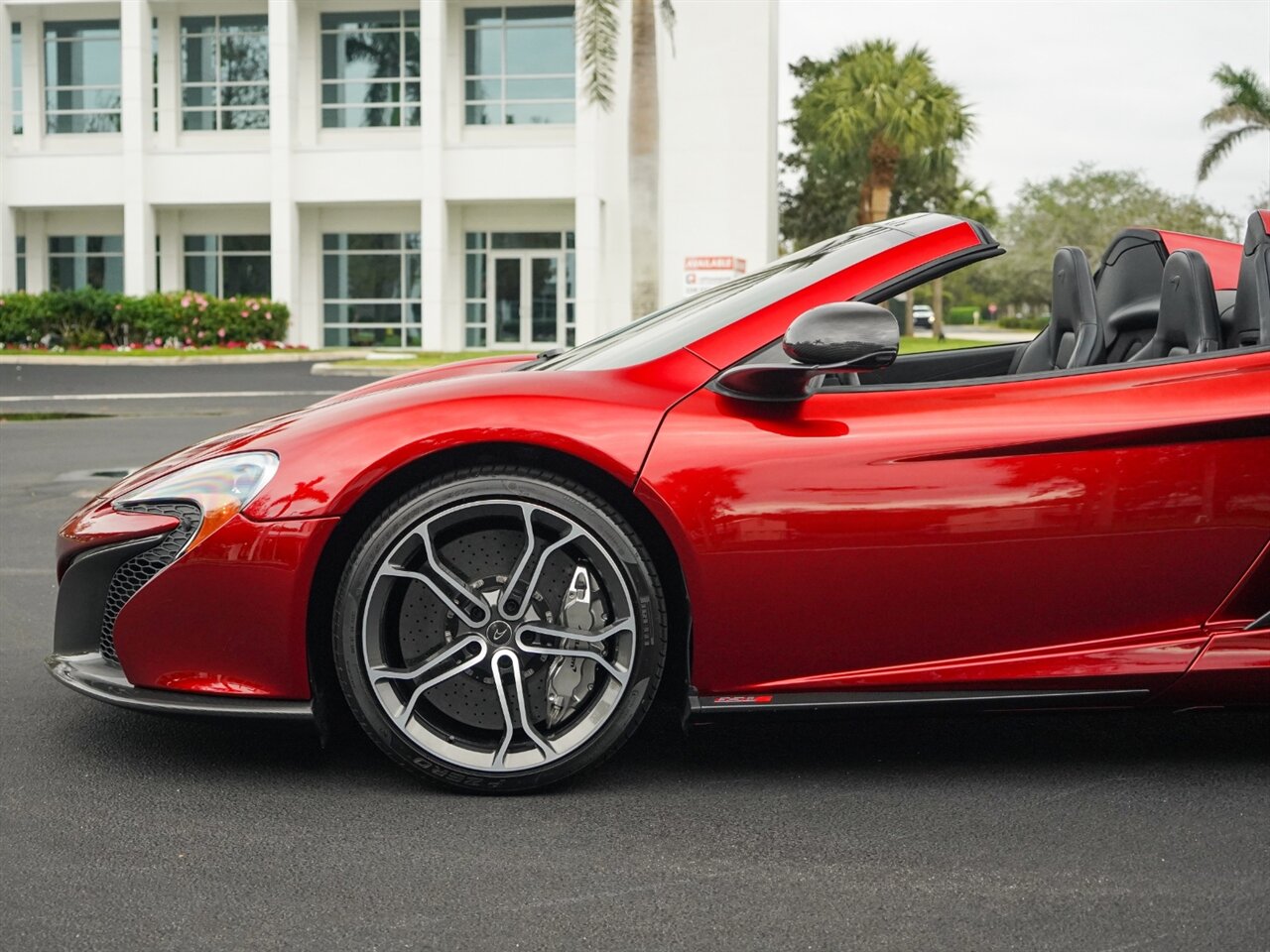 2016 McLaren 650S Spider   - Photo 38 - Bonita Springs, FL 34134