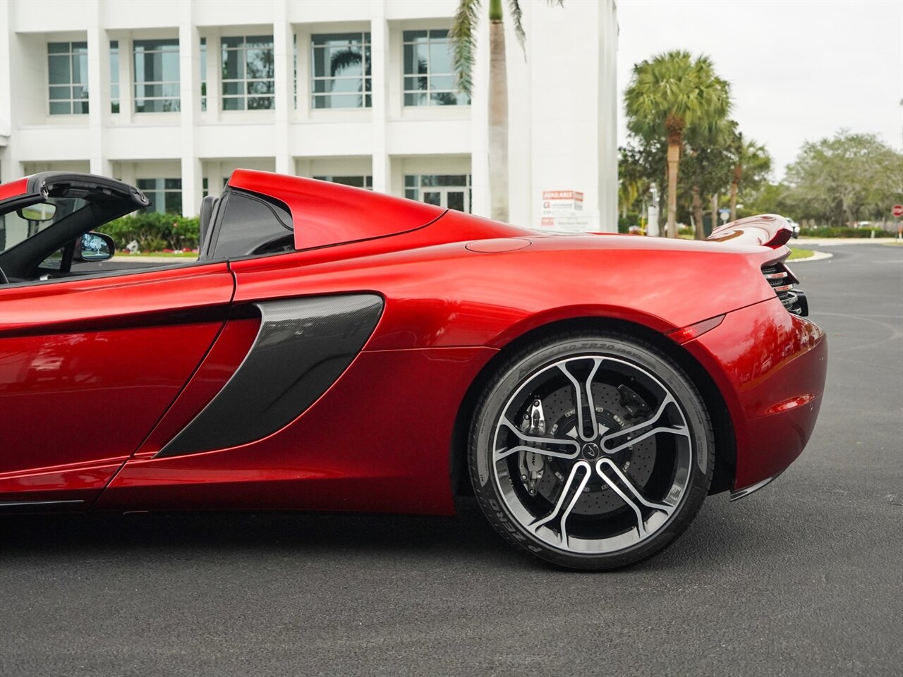 2016 McLaren 650S Spider   - Photo 40 - Bonita Springs, FL 34134