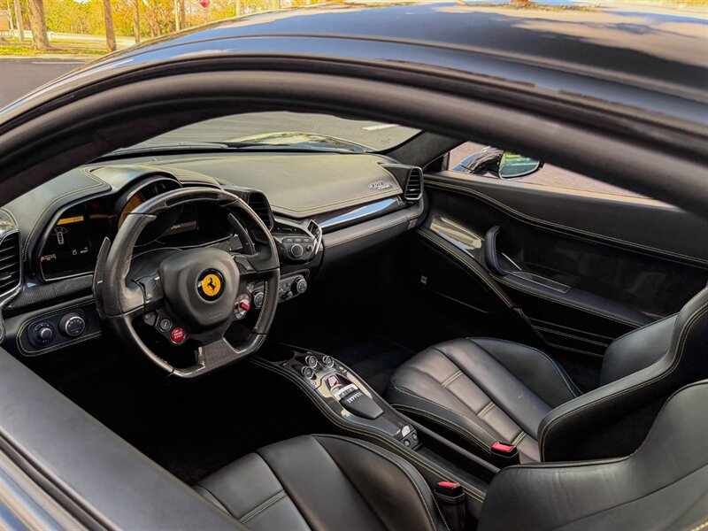 2010 Ferrari 458 Italia   - Photo 2 - Bonita Springs, FL 34134