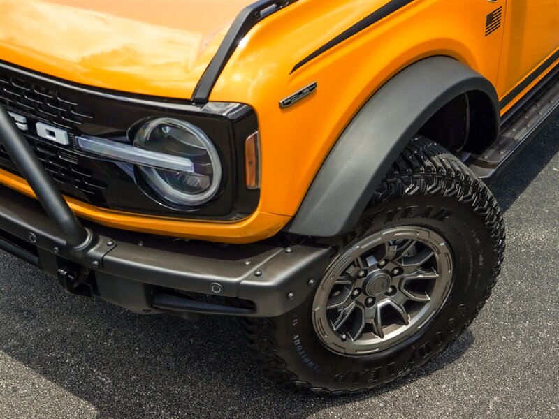 2022 Ford Bronco R Roush  Wildtrak - Photo 3 - Bonita Springs, FL 34134