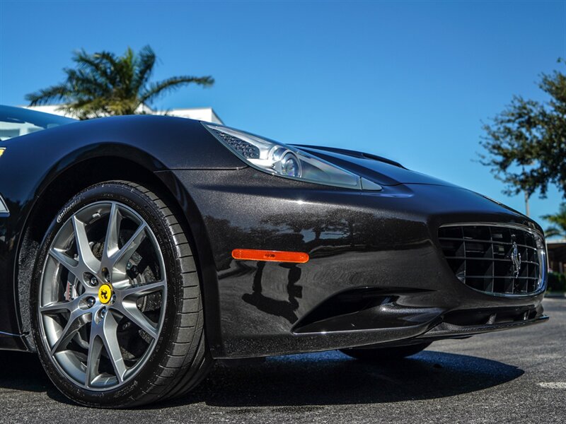 2011 Ferrari California   - Photo 3 - Bonita Springs, FL 34134