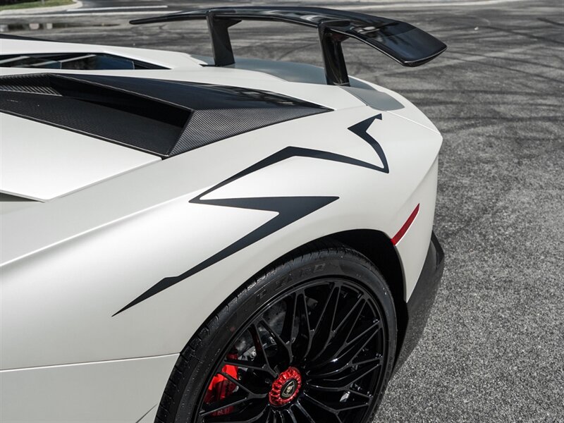 2017 Lamborghini Aventador LP 750-4 SV Roadster - Photo 50 - Bonita Springs, FL 34134