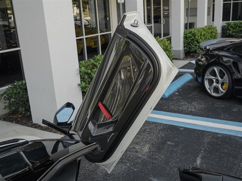 2017 Lamborghini Aventador LP 750-4 SV Roadster - Photo 40 - Bonita Springs, FL 34134