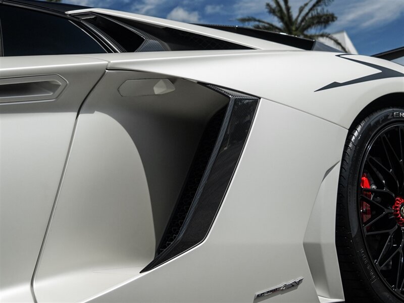 2017 Lamborghini Aventador LP 750-4 SV Roadster - Photo 51 - Bonita Springs, FL 34134