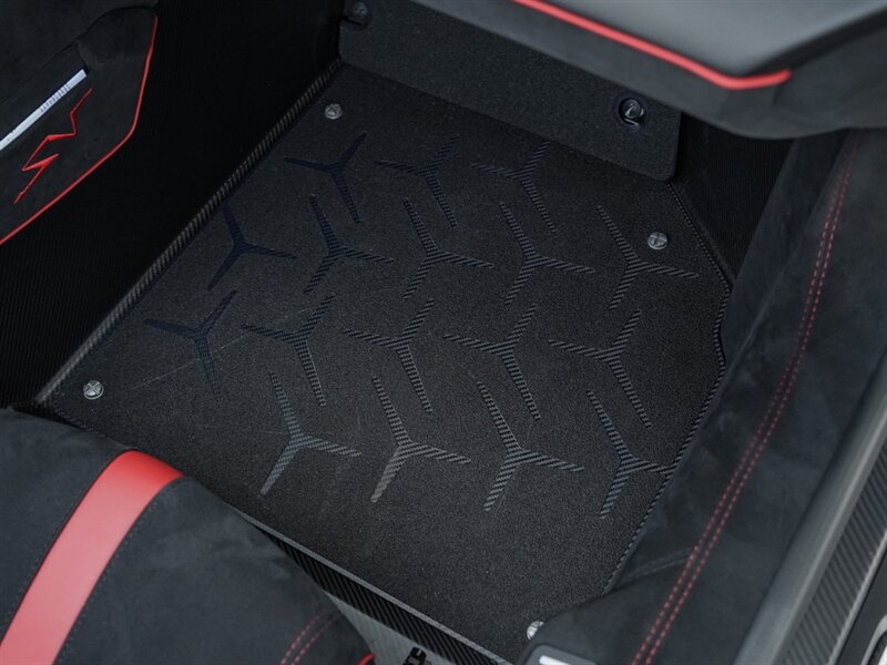 2017 Lamborghini Aventador LP 750-4 SV Roadster - Photo 39 - Bonita Springs, FL 34134