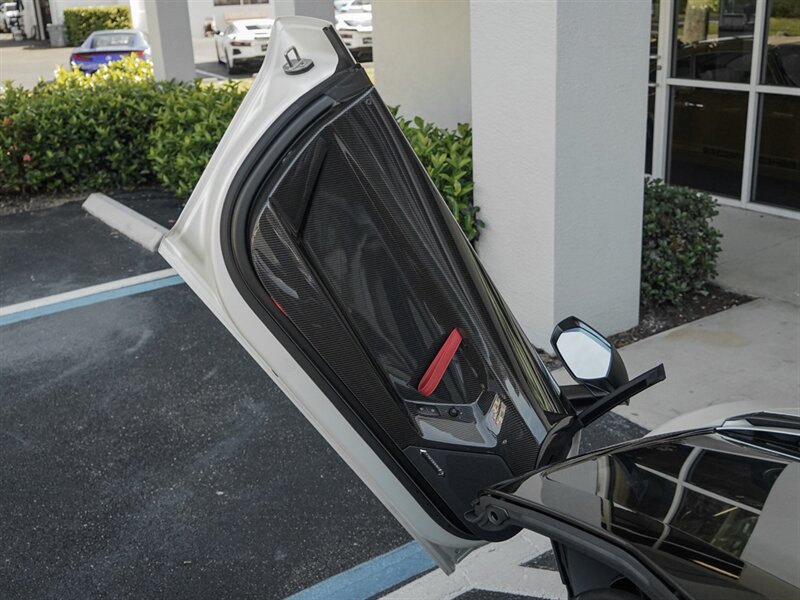 2017 Lamborghini Aventador LP 750-4 SV Roadster - Photo 28 - Bonita Springs, FL 34134