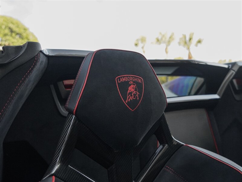 2017 Lamborghini Aventador LP 750-4 SV Roadster - Photo 34 - Bonita Springs, FL 34134