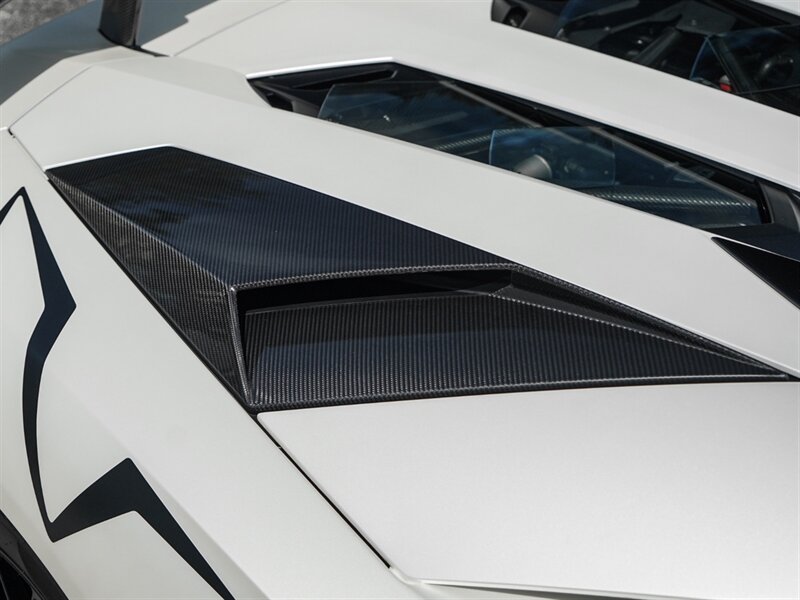2017 Lamborghini Aventador LP 750-4 SV Roadster - Photo 75 - Bonita Springs, FL 34134
