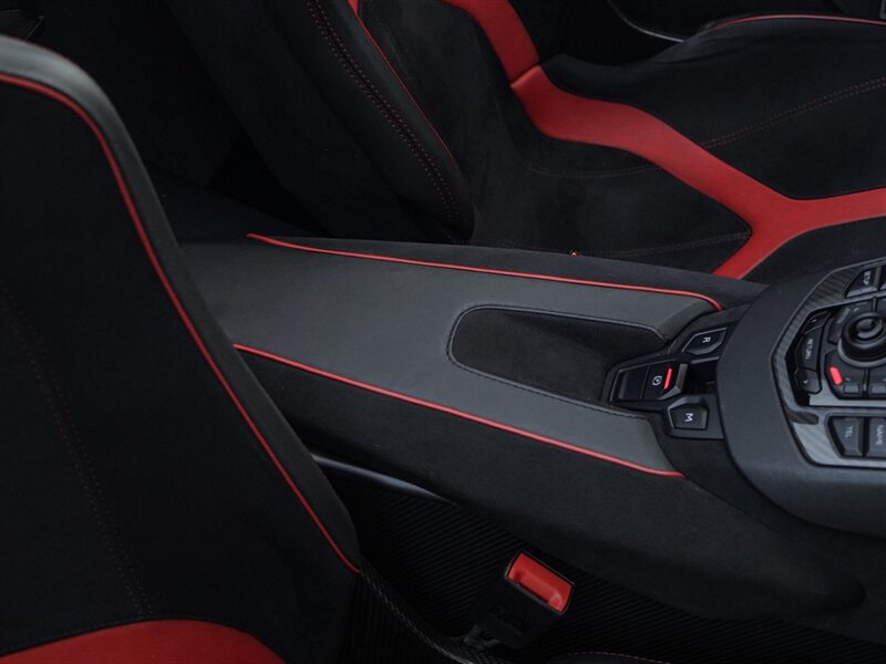 2017 Lamborghini Aventador LP 750-4 SV Roadster - Photo 37 - Bonita Springs, FL 34134