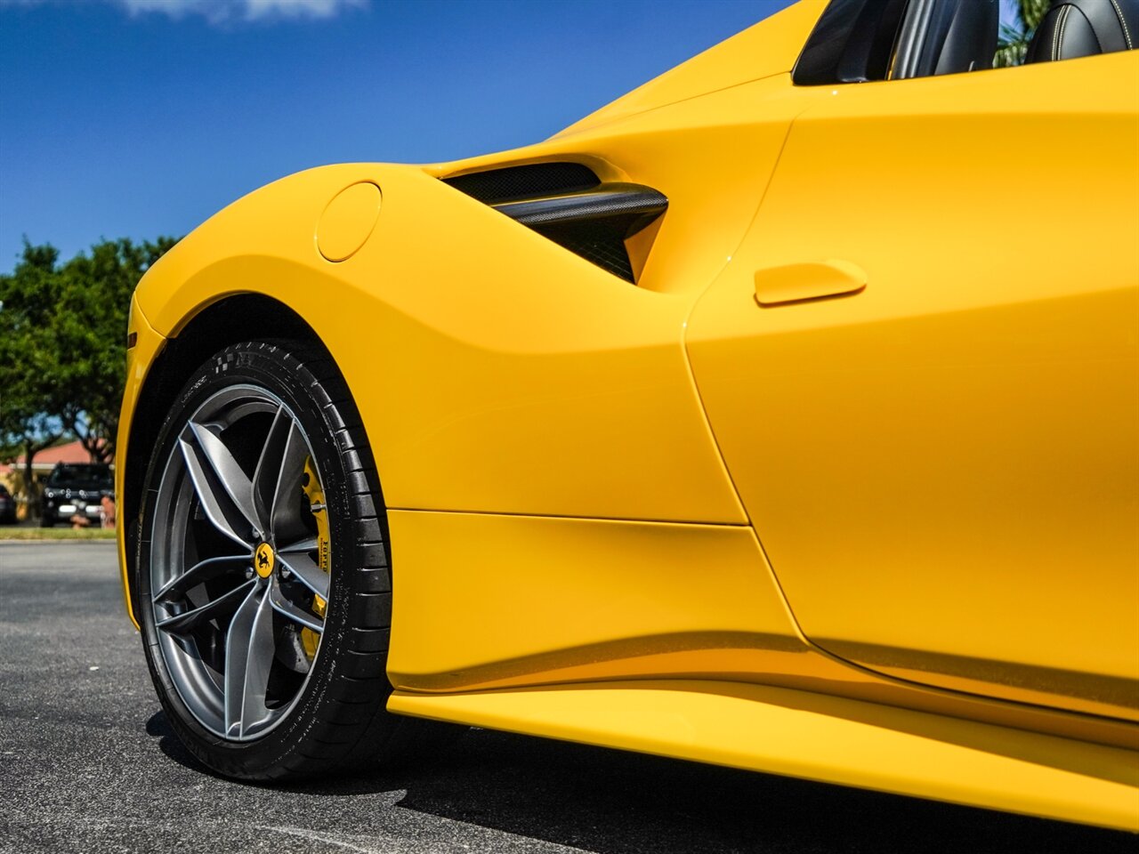 2018 Ferrari 488 Spider   - Photo 43 - Bonita Springs, FL 34134