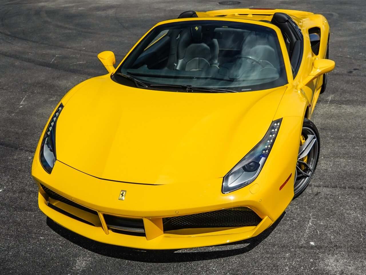 2018 Ferrari 488 Spider   - Photo 9 - Bonita Springs, FL 34134