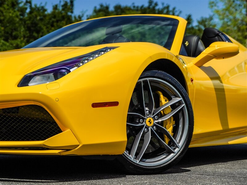 2018 Ferrari 488 Spider   - Photo 3 - Bonita Springs, FL 34134