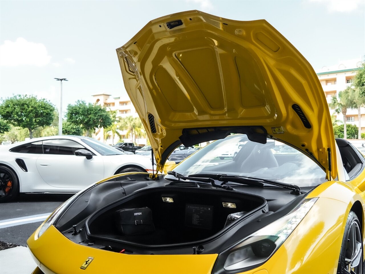 2018 Ferrari 488 Spider   - Photo 29 - Bonita Springs, FL 34134