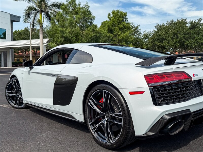 2023 Audi R8 5.2 quattro V10 performan - Photo 49 - Bonita Springs, FL 34134