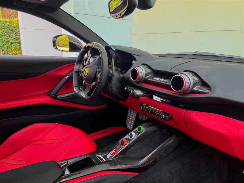 2019 Ferrari 812 Superfast   - Photo 29 - Bonita Springs, FL 34134