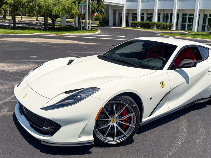 2019 Ferrari 812 Superfast   - Photo 9 - Bonita Springs, FL 34134