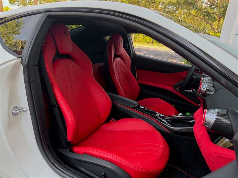 2019 Ferrari 812 Superfast   - Photo 25 - Bonita Springs, FL 34134