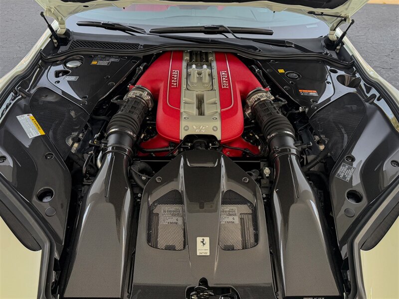2019 Ferrari 812 Superfast   - Photo 36 - Bonita Springs, FL 34134