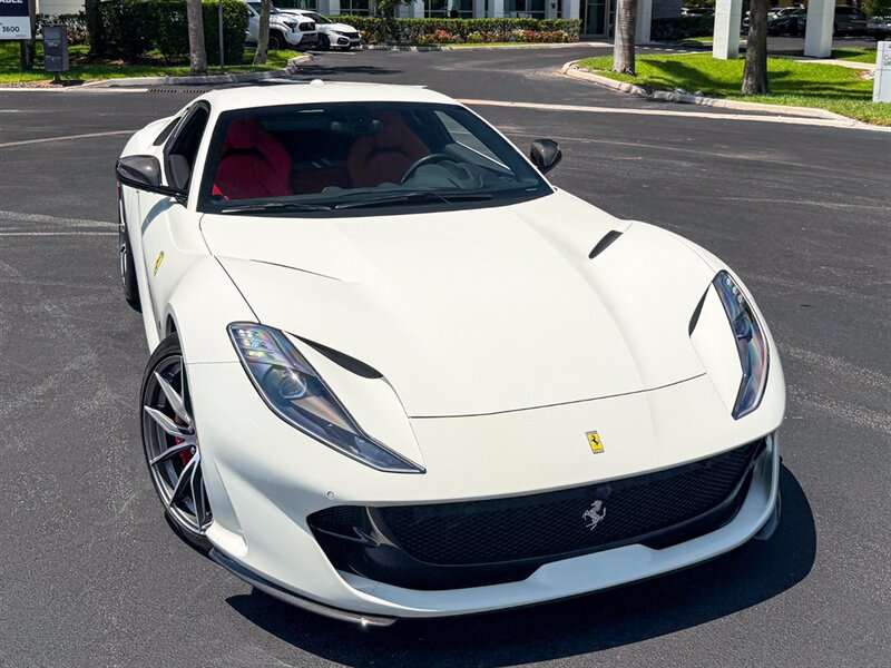 2019 Ferrari 812 Superfast   - Photo 66 - Bonita Springs, FL 34134