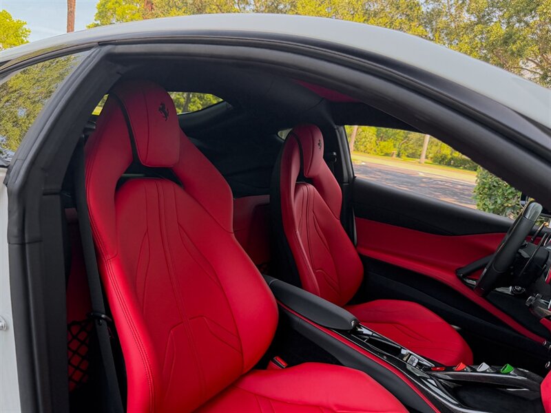 2019 Ferrari 812 Superfast   - Photo 26 - Bonita Springs, FL 34134