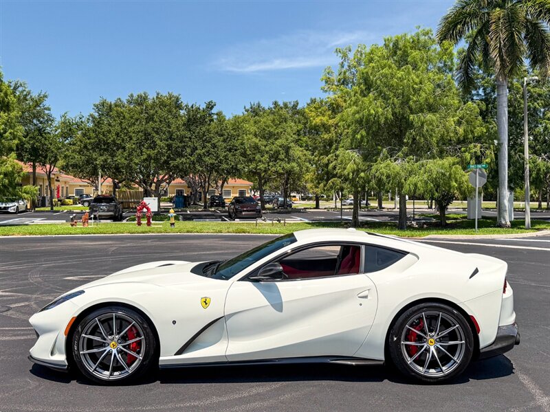 2019 Ferrari 812 Superfast   - Photo 38 - Bonita Springs, FL 34134