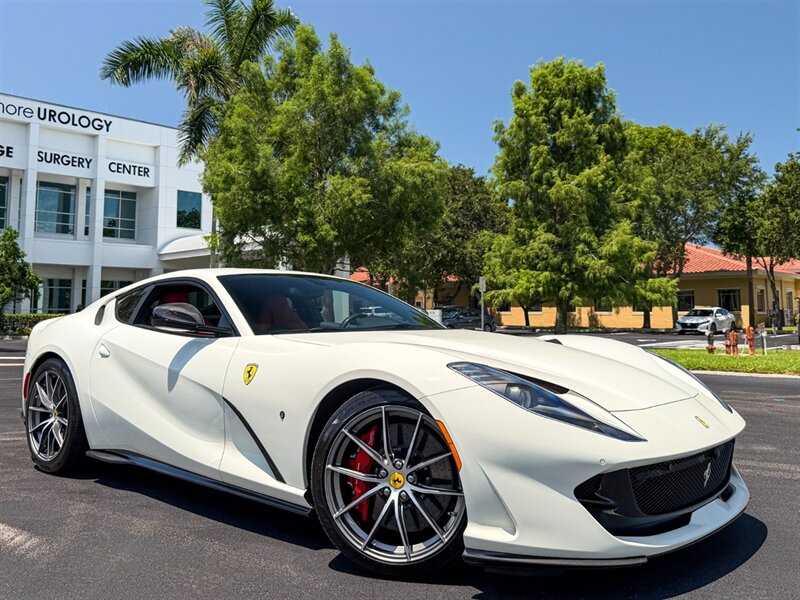 2019 Ferrari 812 Superfast   - Photo 64 - Bonita Springs, FL 34134
