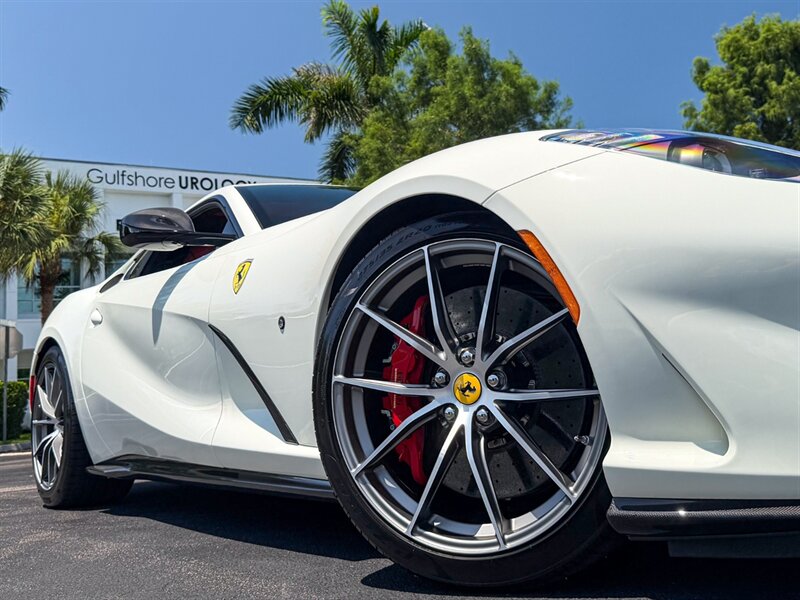 2019 Ferrari 812 Superfast   - Photo 65 - Bonita Springs, FL 34134