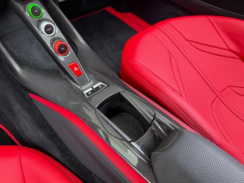 2019 Ferrari 812 Superfast   - Photo 16 - Bonita Springs, FL 34134