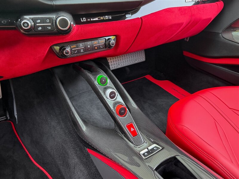 2019 Ferrari 812 Superfast   - Photo 15 - Bonita Springs, FL 34134