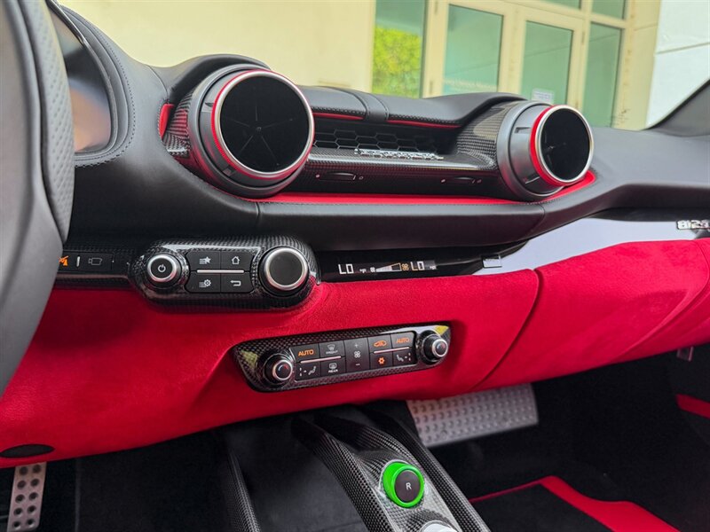 2019 Ferrari 812 Superfast   - Photo 14 - Bonita Springs, FL 34134