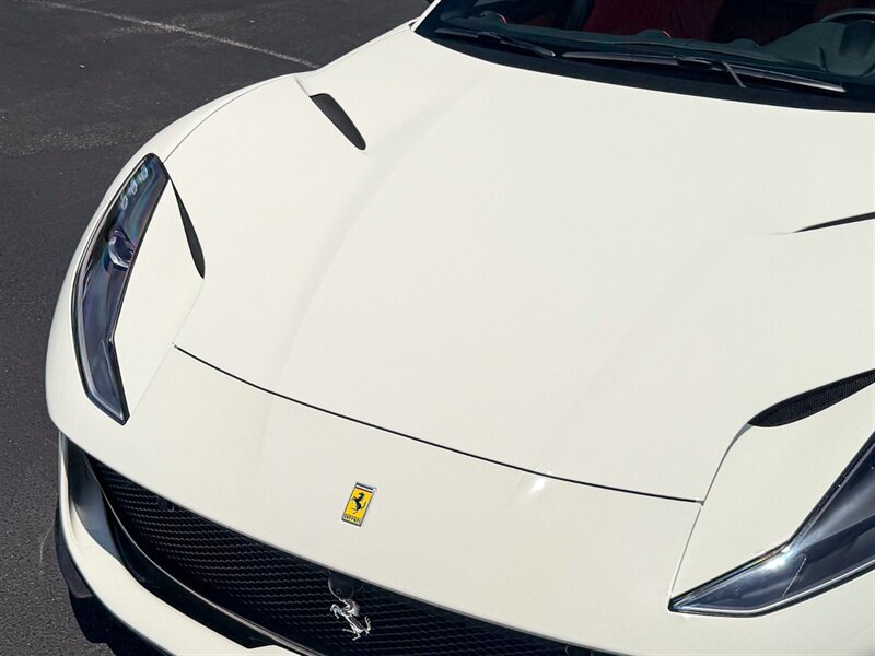 2019 Ferrari 812 Superfast   - Photo 4 - Bonita Springs, FL 34134