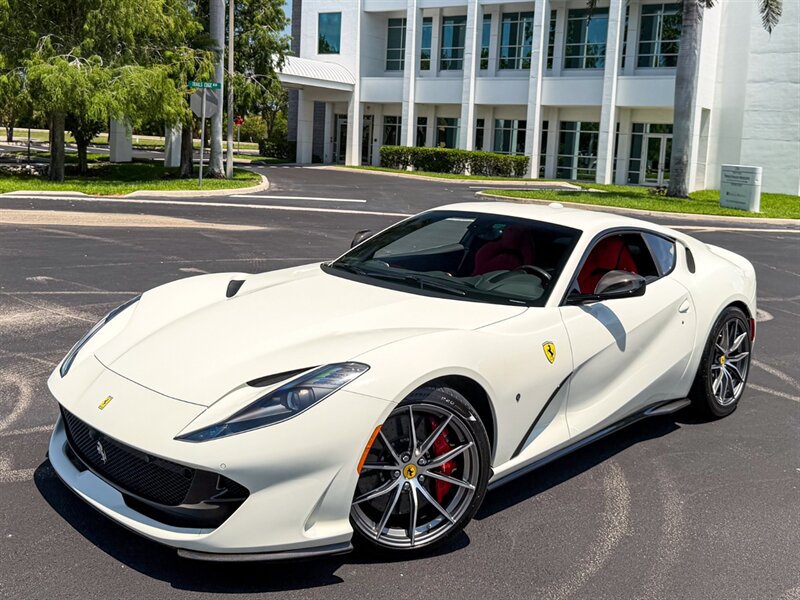 2019 Ferrari 812 Superfast   - Photo 8 - Bonita Springs, FL 34134