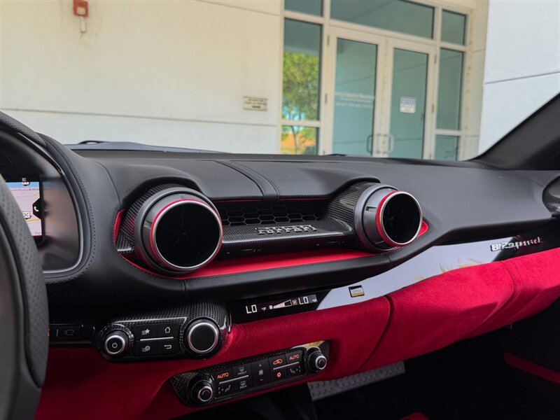 2019 Ferrari 812 Superfast   - Photo 13 - Bonita Springs, FL 34134