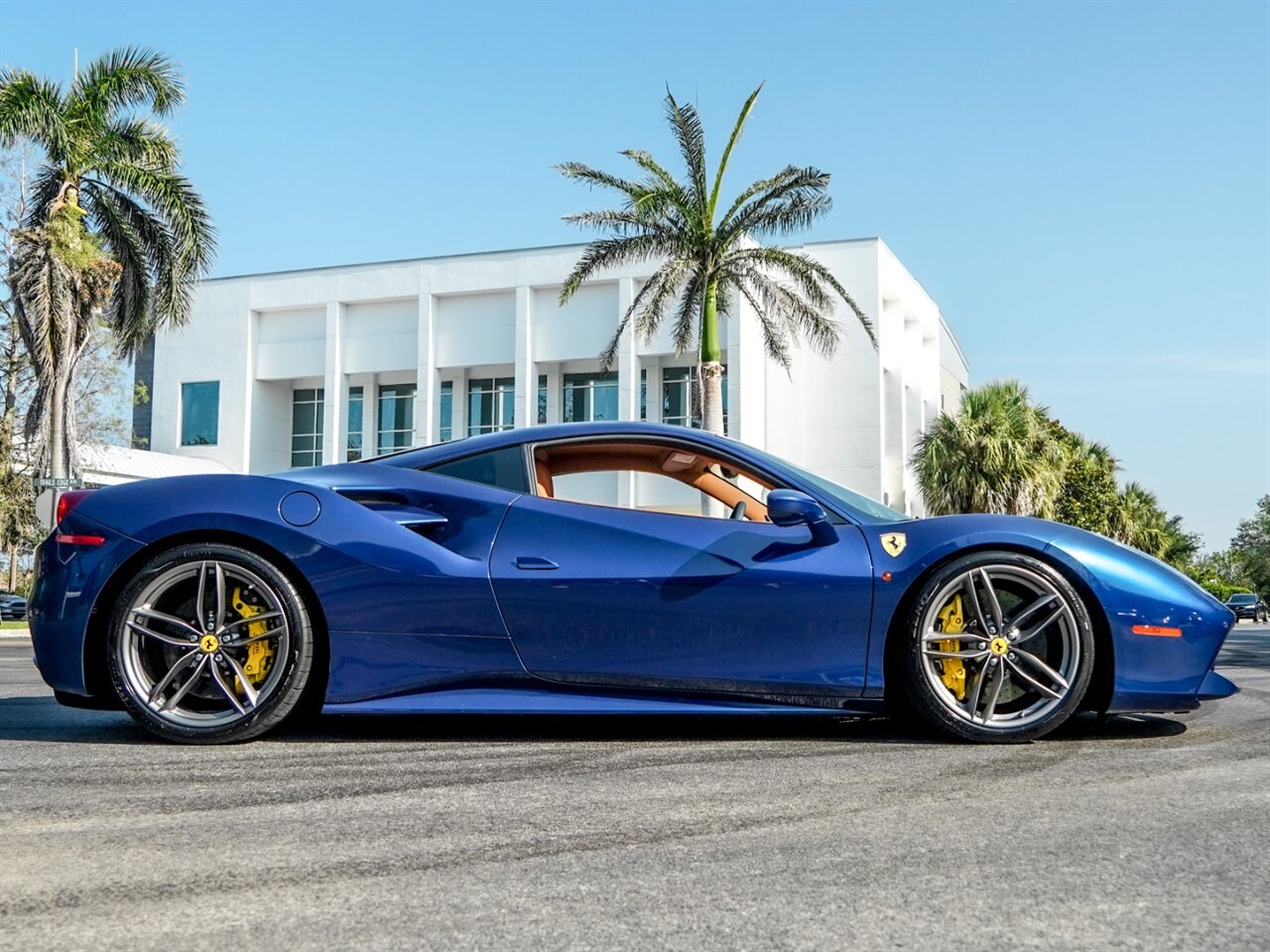 2016 Ferrari 488 GTB   - Photo 51 - Bonita Springs, FL 34134