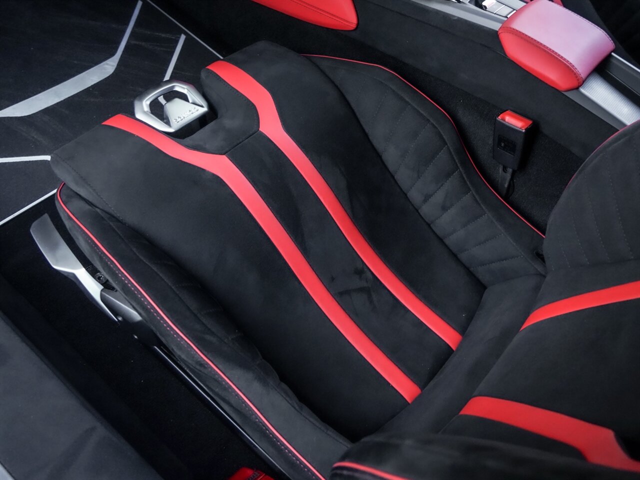 2021 Lamborghini Huracan STO   - Photo 18 - Bonita Springs, FL 34134