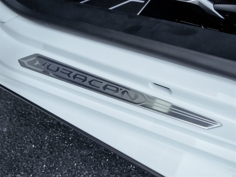 2021 Lamborghini Huracan STO - Photo 21 - Bonita Springs, FL 34134