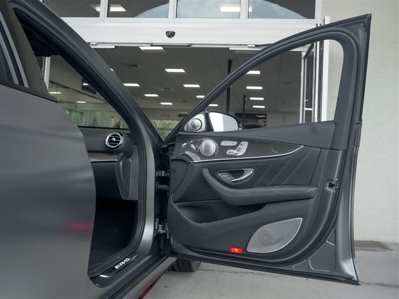 2019 Mercedes-Benz AMG E 63 S   - Photo 24 - Bonita Springs, FL 34134