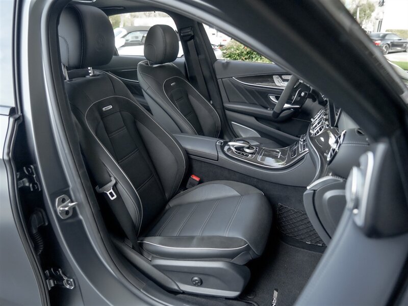 2019 Mercedes-Benz AMG E 63 S   - Photo 28 - Bonita Springs, FL 34134