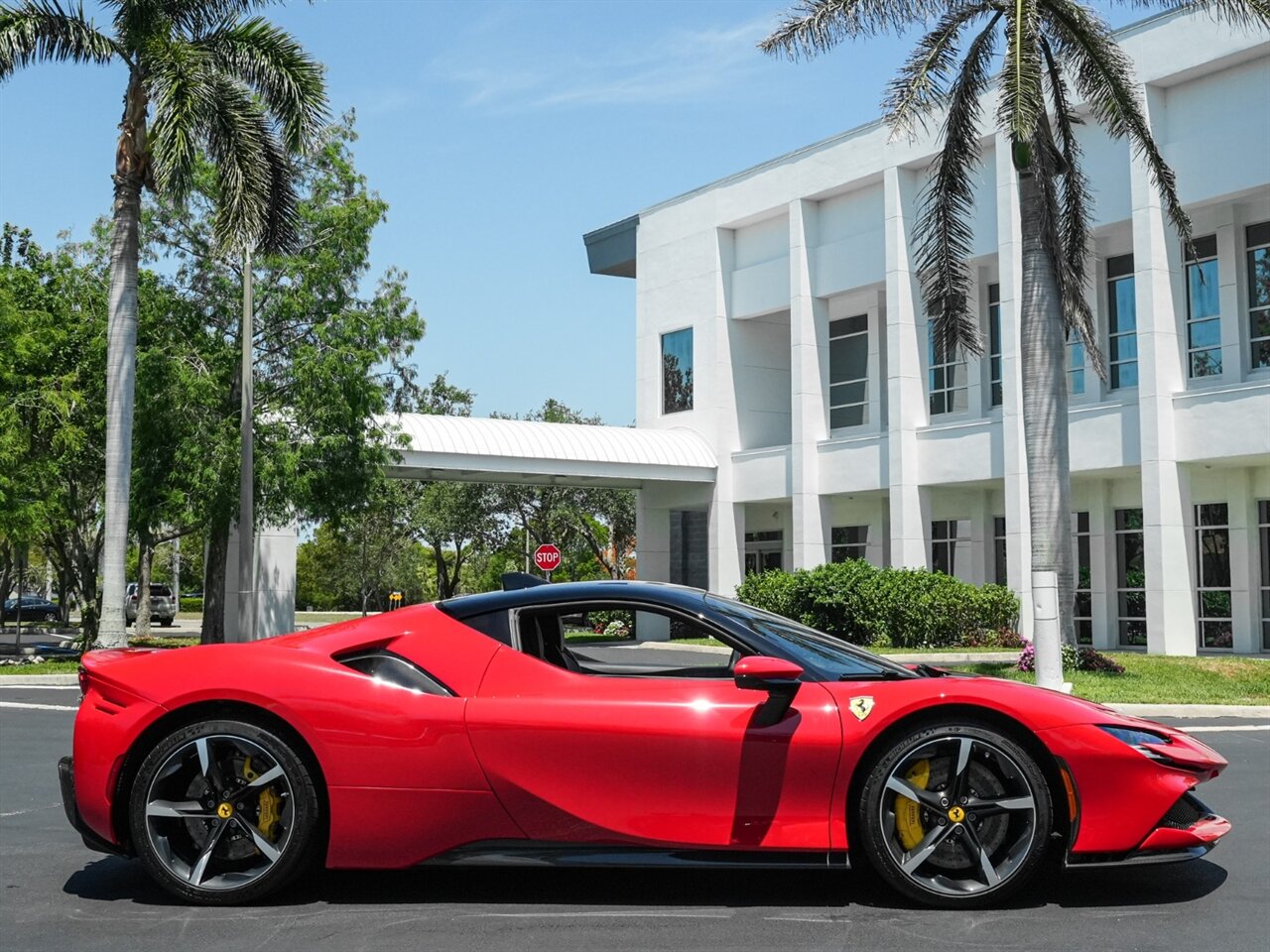 2022 Ferrari SF90 Stradale - Photo 70 - Bonita Springs, FL 34134