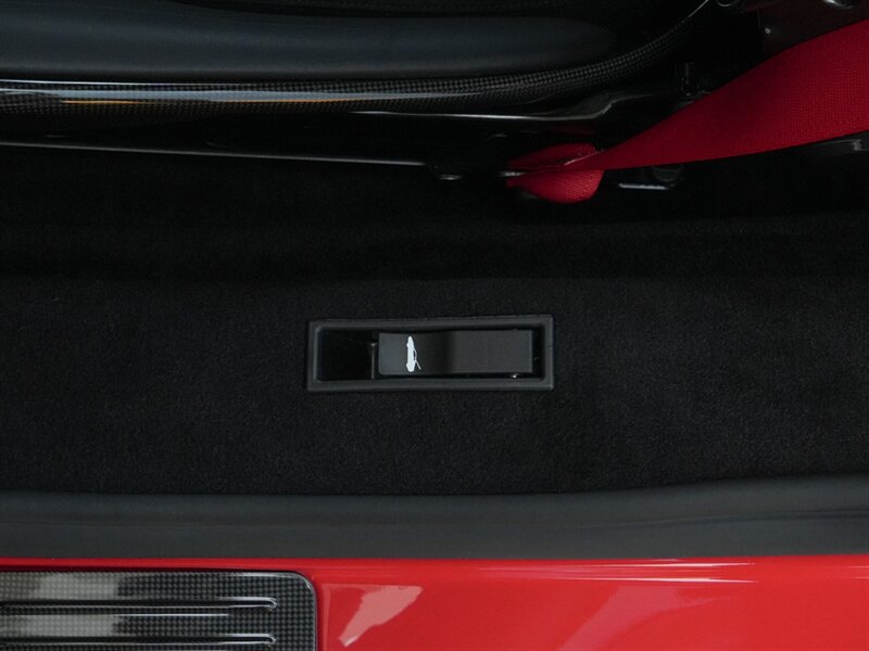 2022 Ferrari SF90 Stradale - Photo 26 - Bonita Springs, FL 34134