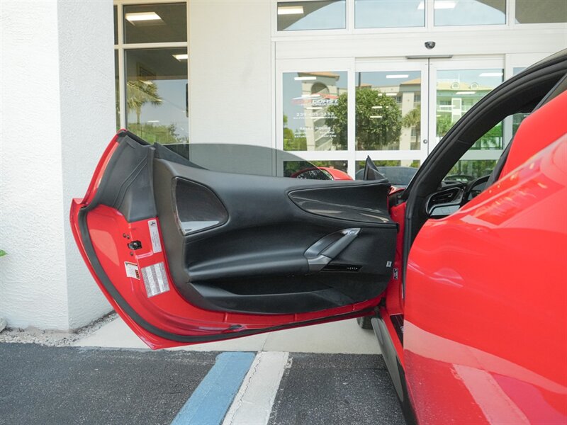 2022 Ferrari SF90 Stradale - Photo 21 - Bonita Springs, FL 34134
