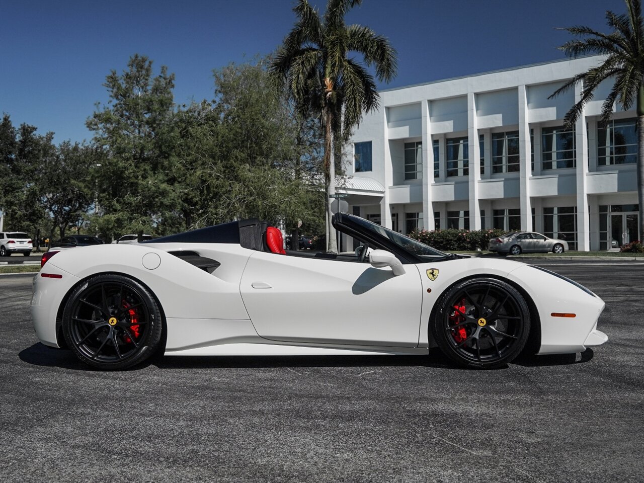 2019 Ferrari 488 Spider   - Photo 69 - Bonita Springs, FL 34134