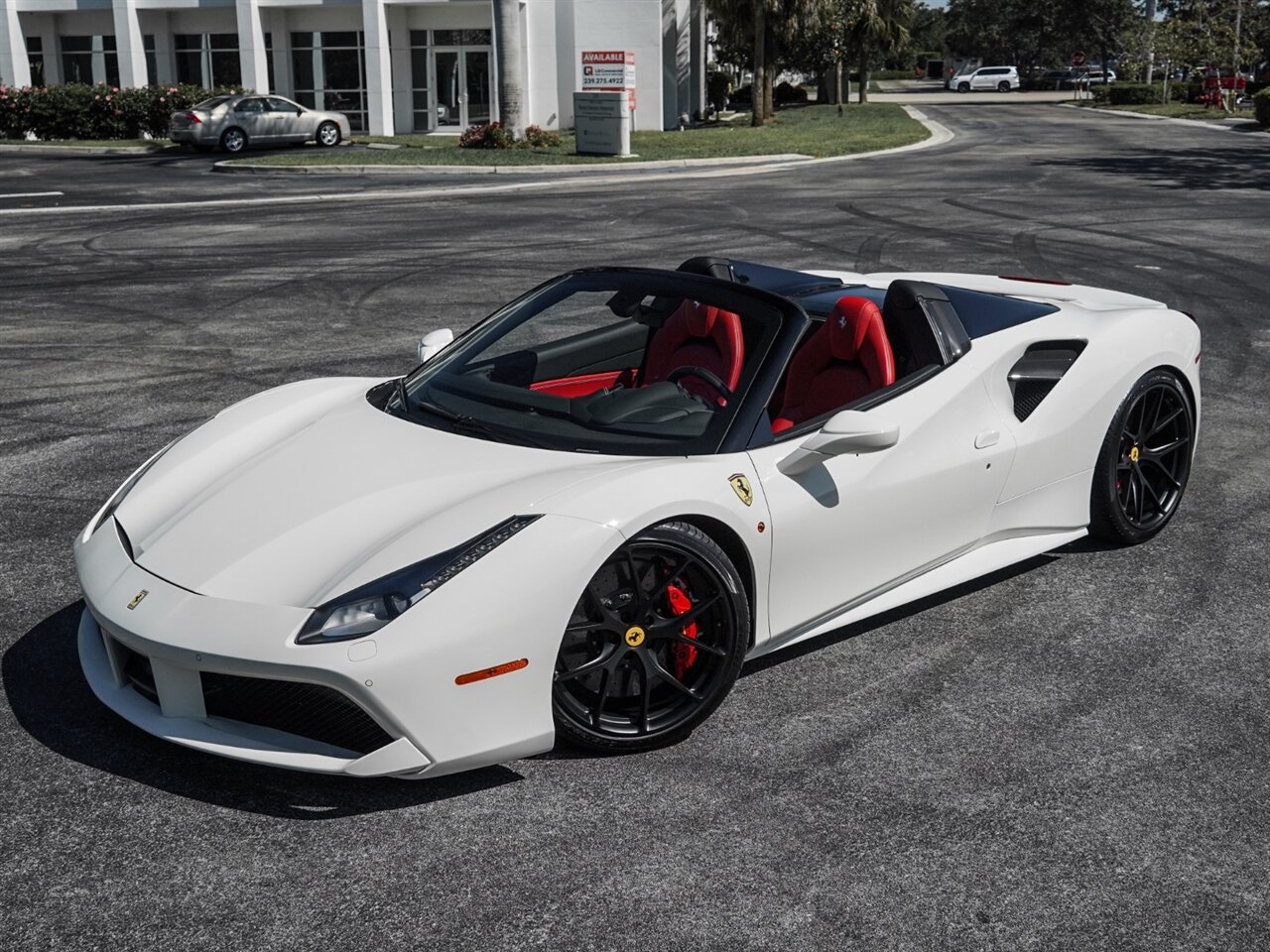 2019 Ferrari 488 Spider   - Photo 10 - Bonita Springs, FL 34134