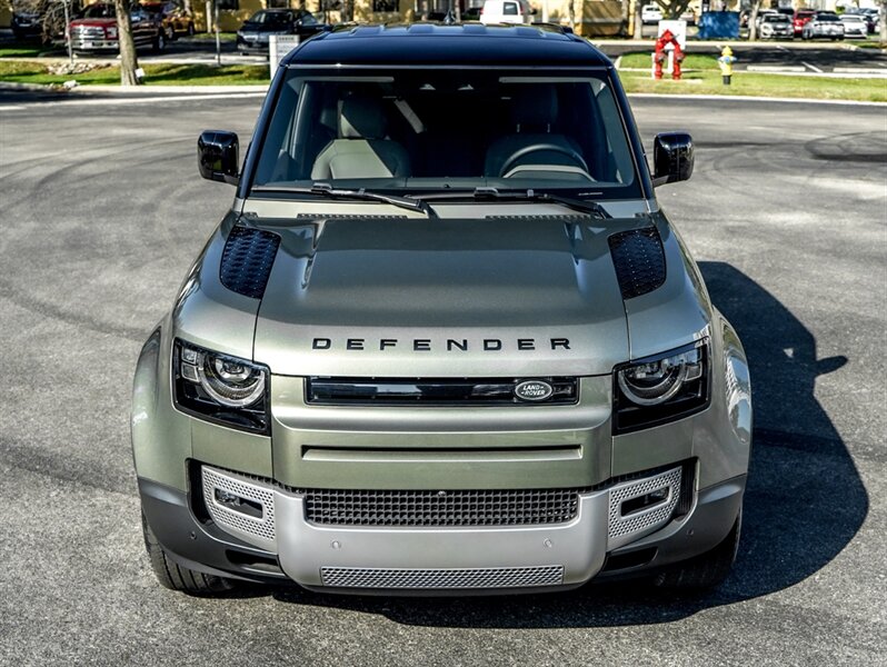 2022 Land Rover Defender 90 S - Photo 5 - Bonita Springs, FL 34134