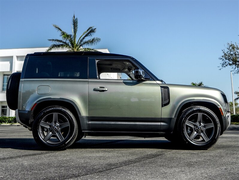 2022 Land Rover Defender 90 S - Photo 49 - Bonita Springs, FL 34134