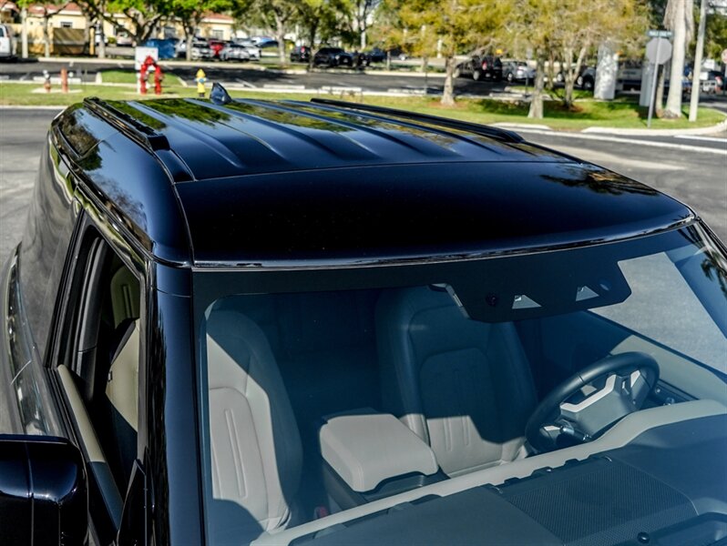 2022 Land Rover Defender 90 S - Photo 52 - Bonita Springs, FL 34134