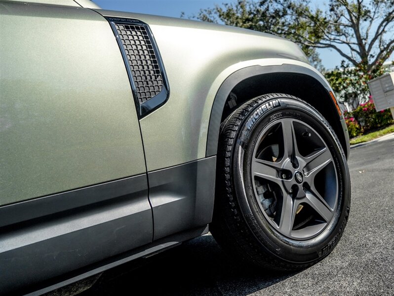 2022 Land Rover Defender 90 S - Photo 48 - Bonita Springs, FL 34134