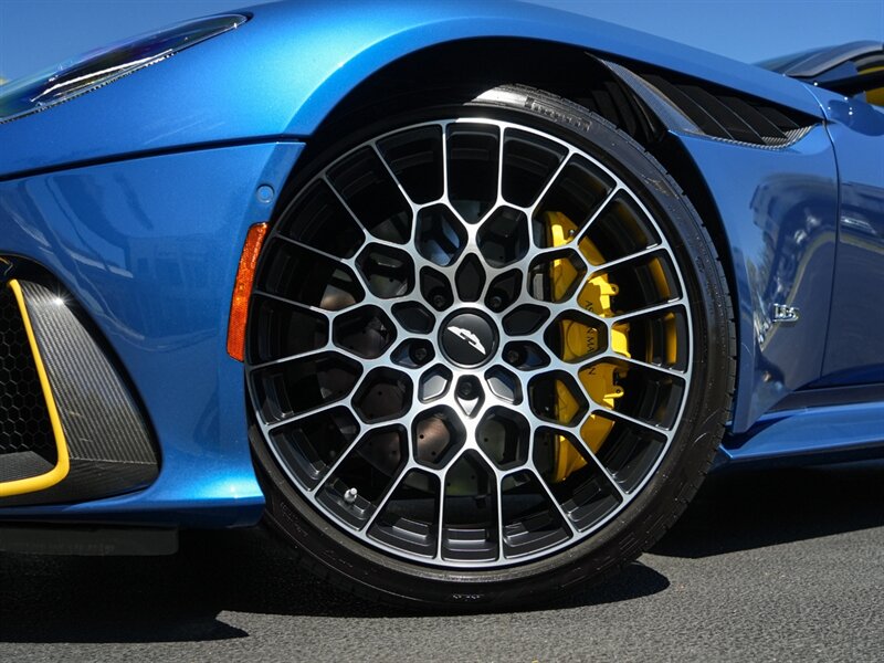 2023 Aston Martin DBS 770 Ultimate   - Photo 14 - Bonita Springs, FL 34134