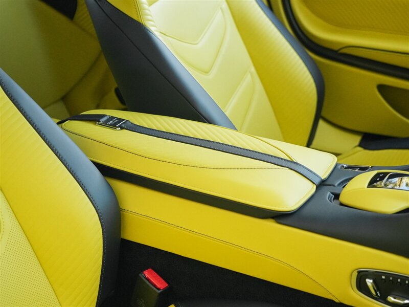 2023 Aston Martin DBS 770 Ultimate   - Photo 39 - Bonita Springs, FL 34134