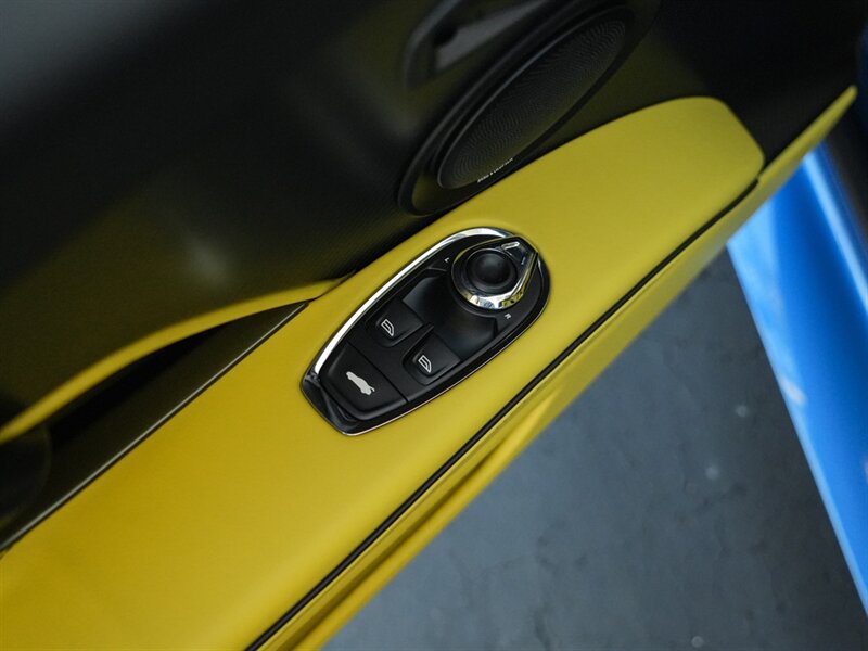 2023 Aston Martin DBS 770 Ultimate   - Photo 29 - Bonita Springs, FL 34134